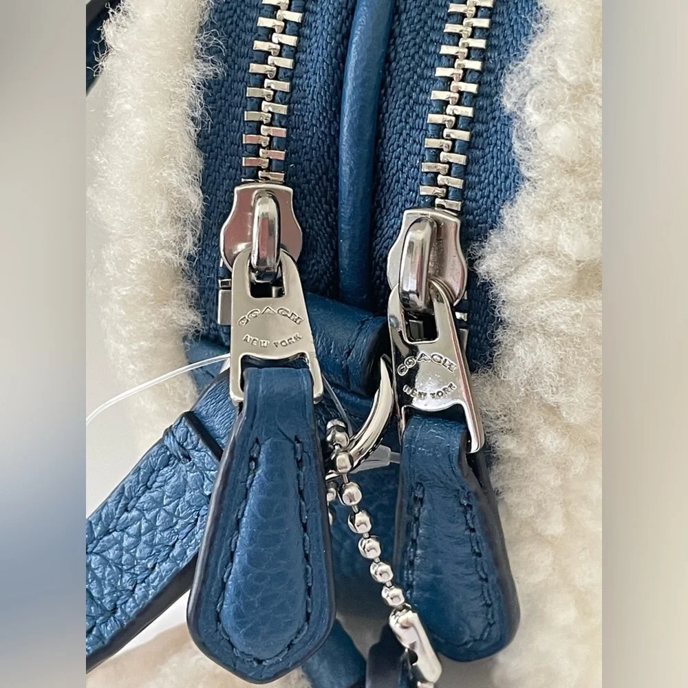 Nwt Coach shearling crossbody bag